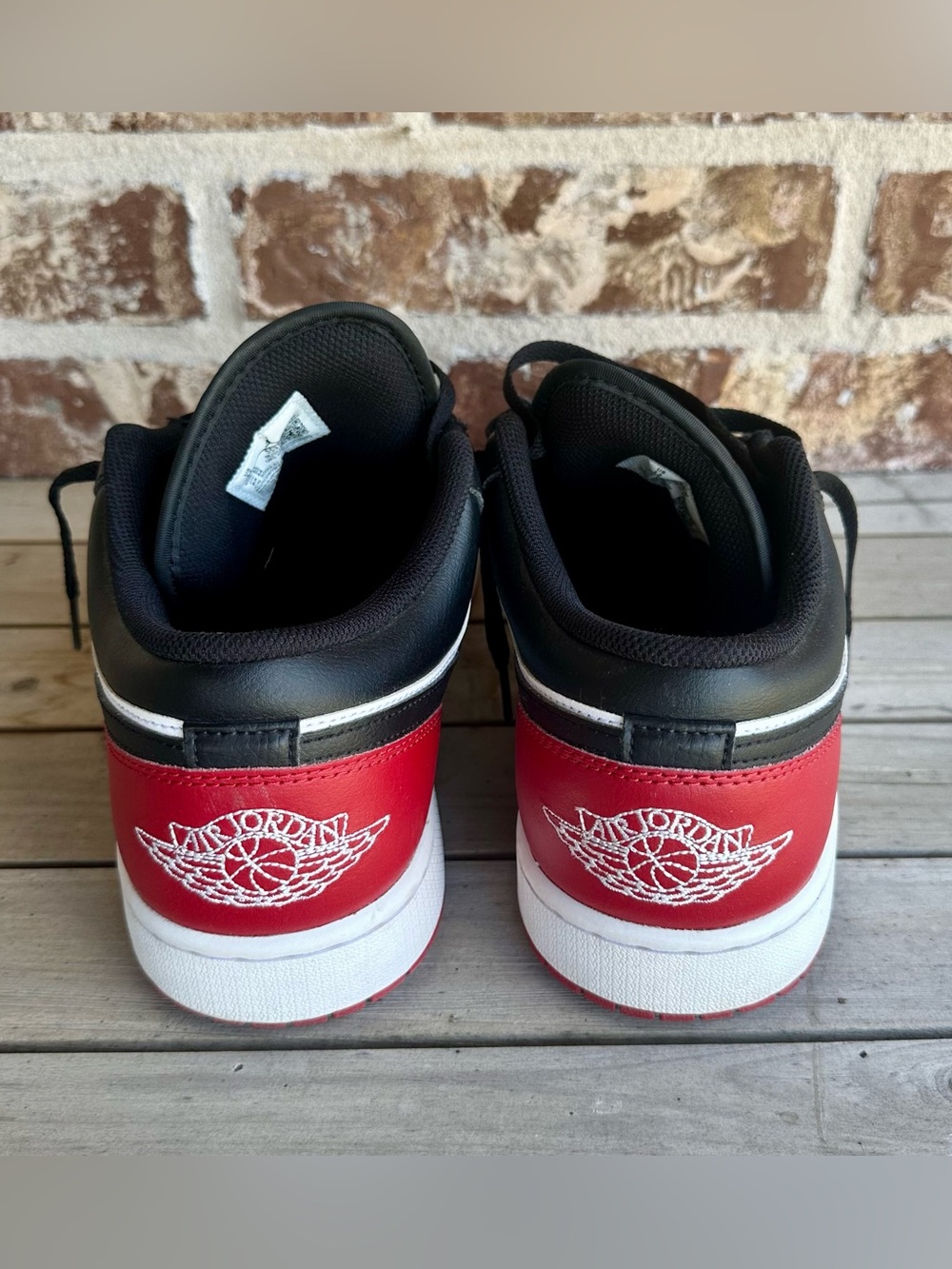Air Jordan 1 Low - Picture 3 of 4